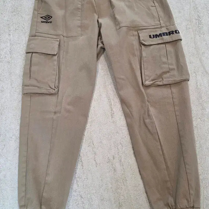 [BUNJANG] UMBRO Cargo Jogger Pants / UMBRO 엄브로카고 조거팬츠
