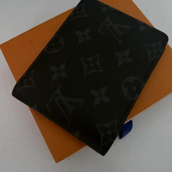 [SOLD OUT] 루이비통 멀티플월렛 반지갑 급처