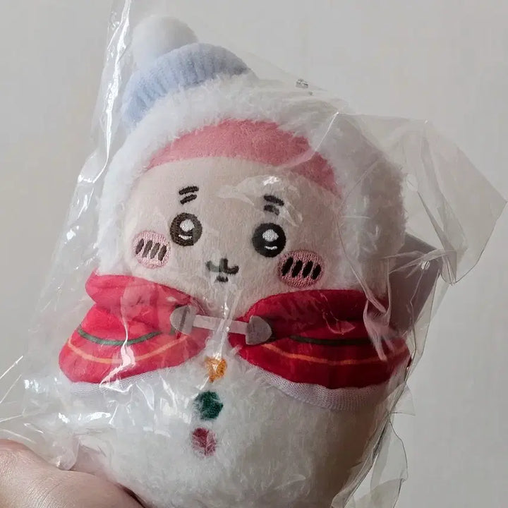 [BUNJANG] Chiikawa Snowman Lottery Kani Doll Mascot (Sealed) / 치이카와 눈사람 쿠지 카니 인형 마스코트 미개봉