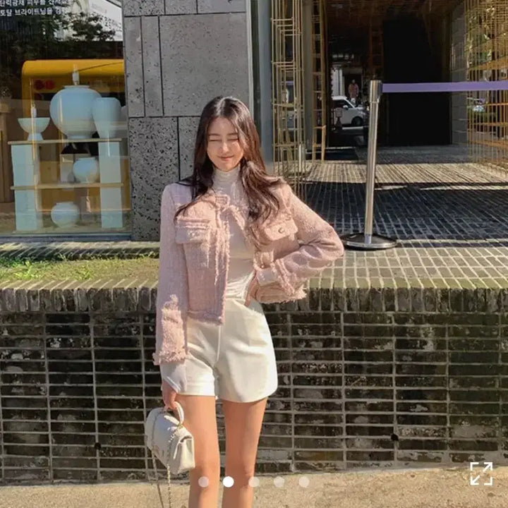 [BUNJANG] Twill Round Gold Button Pastel Semi-Crop Spring Outer Tweed Jacket / 트윌리 라운드 금장 숏 파스텔 세미 크롭 봄 간절기 아우터 트위드 자켓