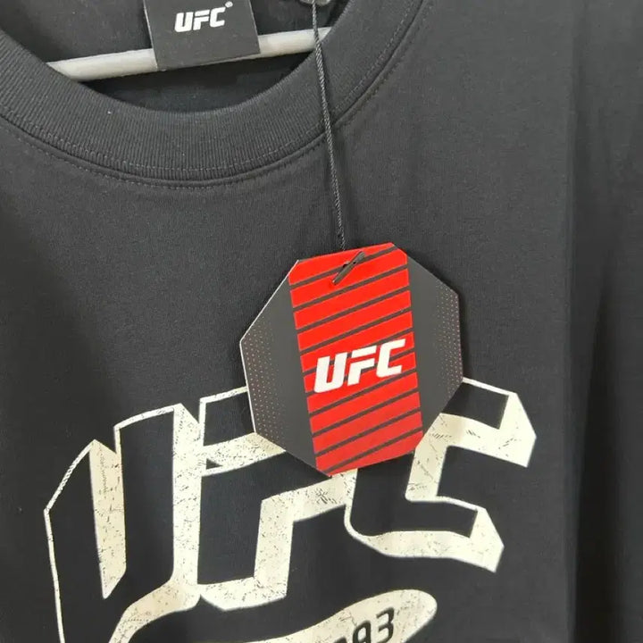 [SOLD OUT] UFC 검정 반팔 티셔츠 XL