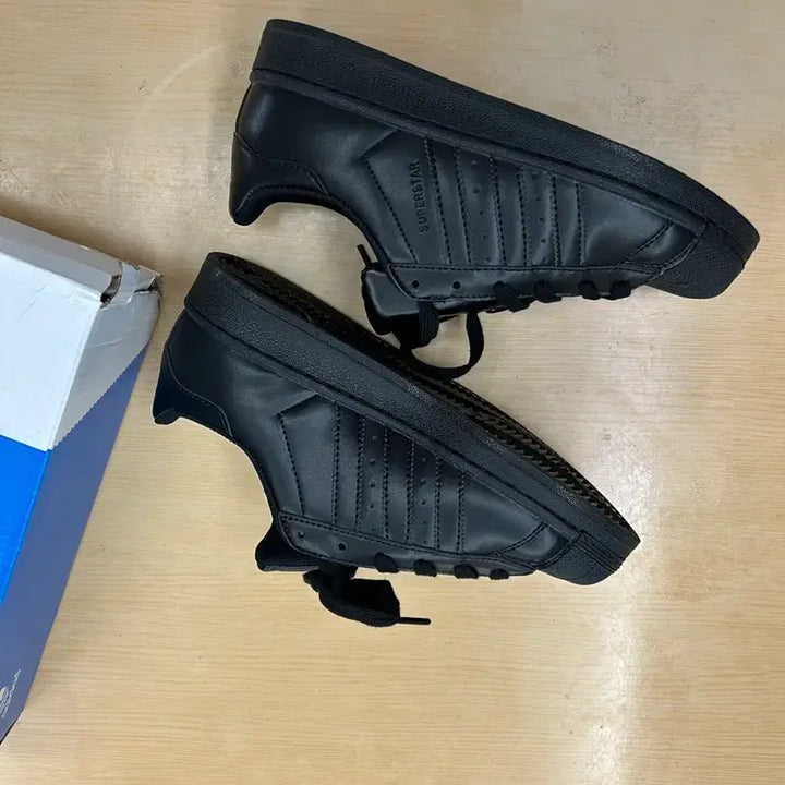 [BUNJANG] Adidas Superstar Black Sneakers / (새상품) 245 아디다스 슈퍼스타 블랙