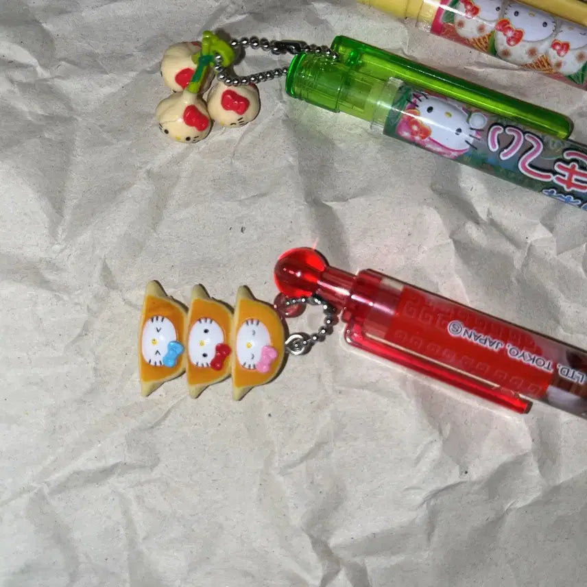 [BUNJANG] Kitty Bundle Set of Vintage Ballpoint Pens and Pencils / 일괄)만두교자키티/세쌍둥이키티/양파키티/고전키티볼펜/고전키티샤프/킽스