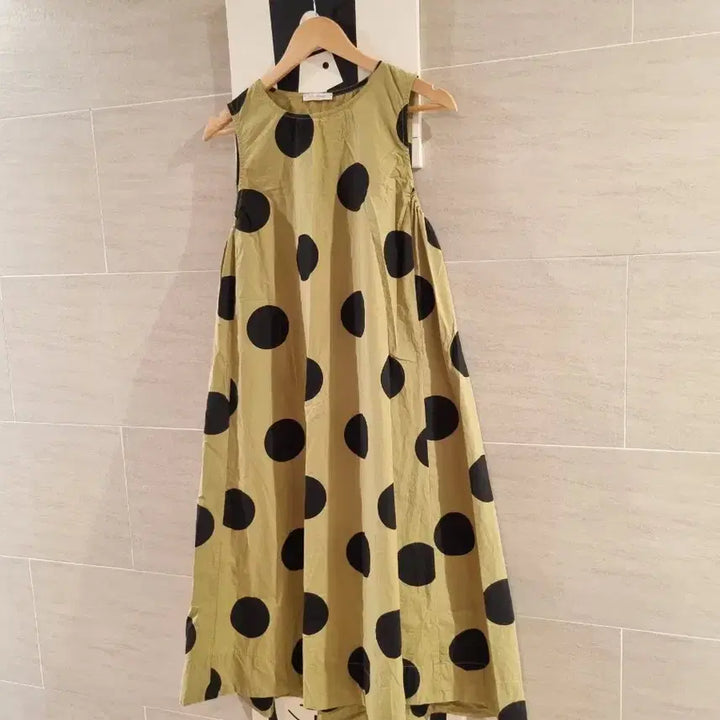 [SOLD OUT] 카키 블랙 도트~ A라인 롱 원피스