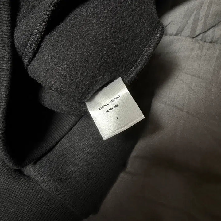 [SOLD OUT] 플리즈노팔로우 베키 퍼 후드 집업 블랙
