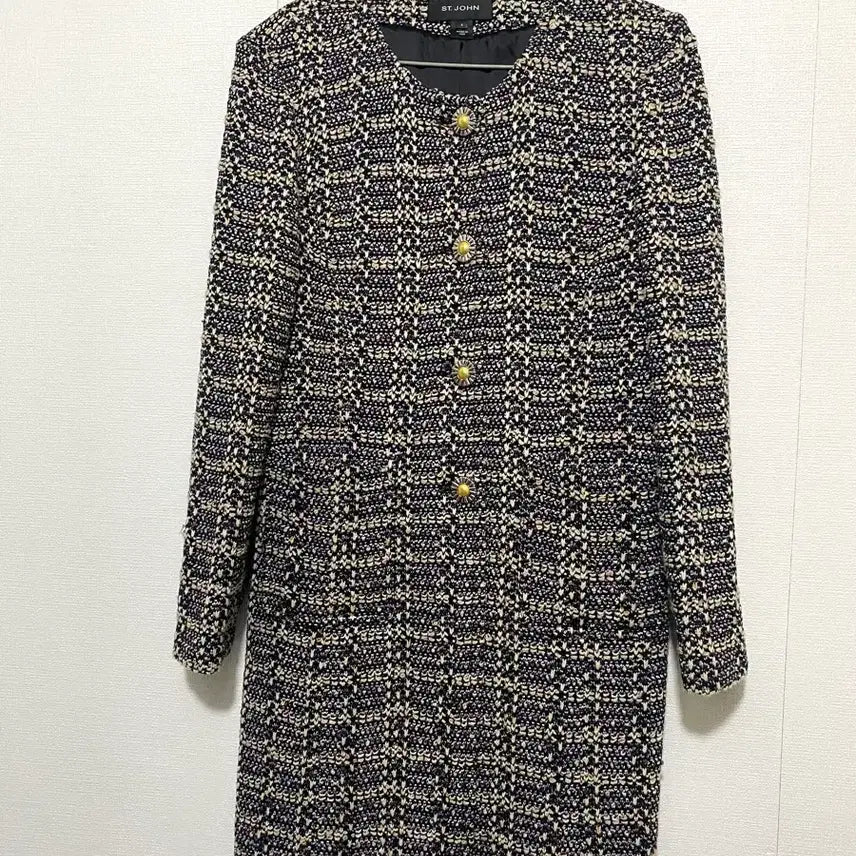 [BUNJANG] St. John Tweed Coat / 세인트존 트위드 코트