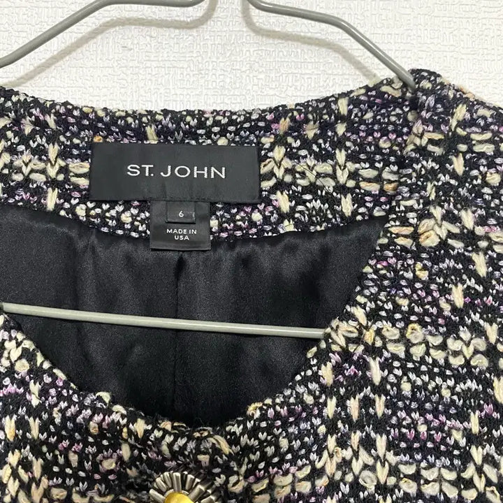[BUNJANG] St. John Tweed Coat / 세인트존 트위드 코트