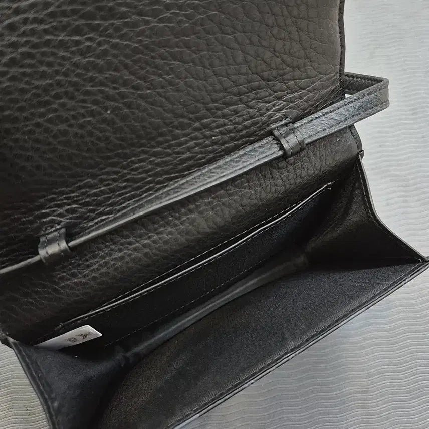 [SOLD OUT] MCM 엠씨엠 블랙 비세토스 미니 크로스백
