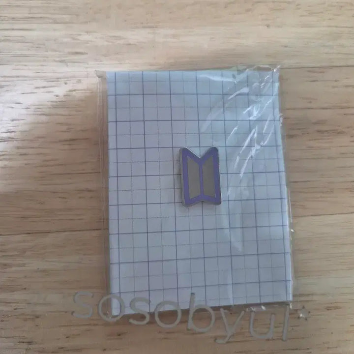 [BUNJANG] BTS Logo Badge 02 VER. [Sealed] / (미개봉)BTS 로고 뱃지 02 VER.