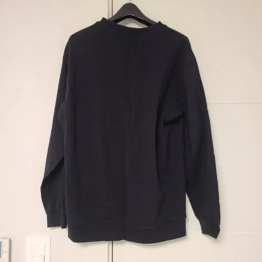 [BUNJANG] Guess Logo Black Sweatshirt M / 게스 로고 블랙 맨투맨 95 M