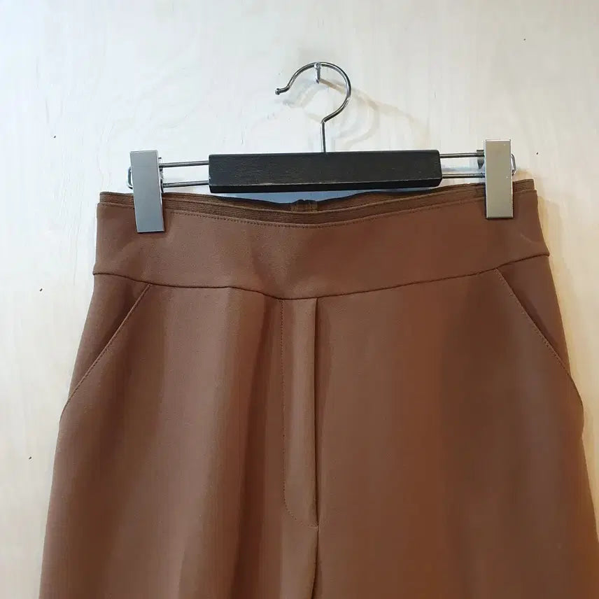 [BUNJANG] Brown Elastic Waistband Slacks / 브라운색 밴딩슬랙스 바지