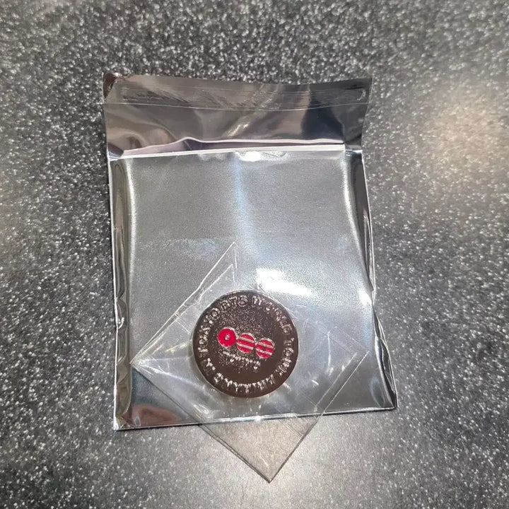 [SOLD OUT] 방탄 도쿄돔 콘서트 굿즈 일본 한정 뱃지 원형로고