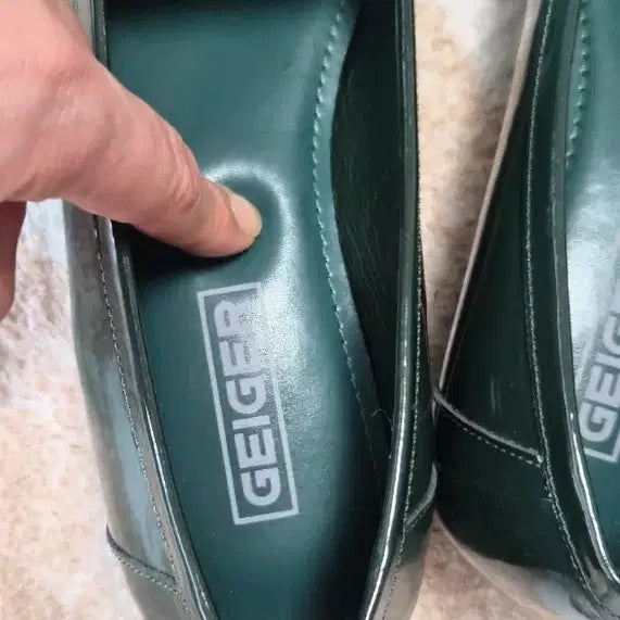 [BUNJANG] GEIGER Loafers 255 - Deep Green / GEIGER 로퍼 255 사이즈 판매합니다.