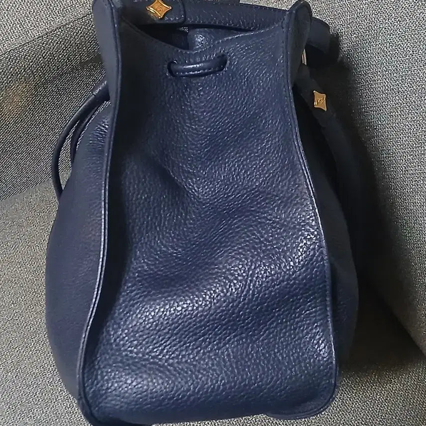 [SOLD OUT] MCM 숄더백