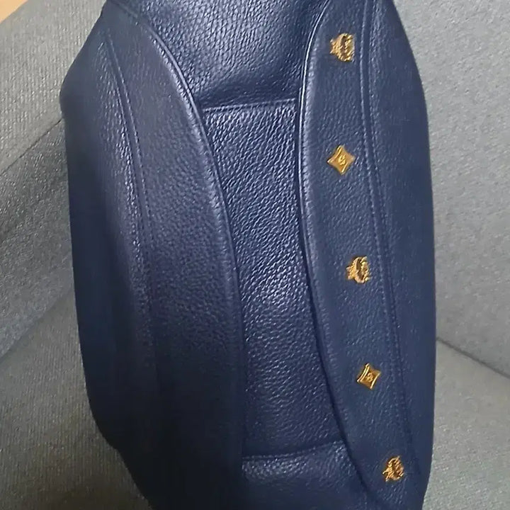 [SOLD OUT] MCM 숄더백