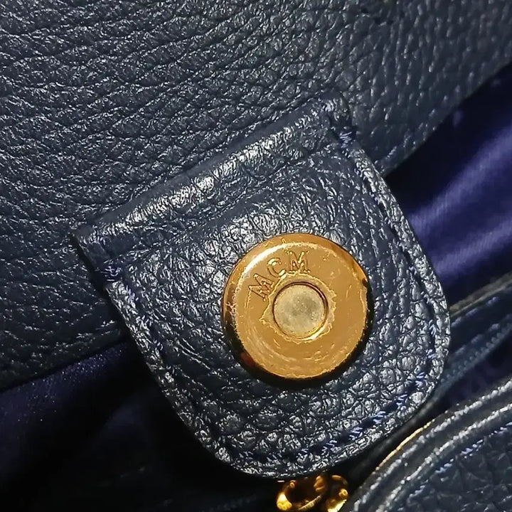 [SOLD OUT] MCM 숄더백
