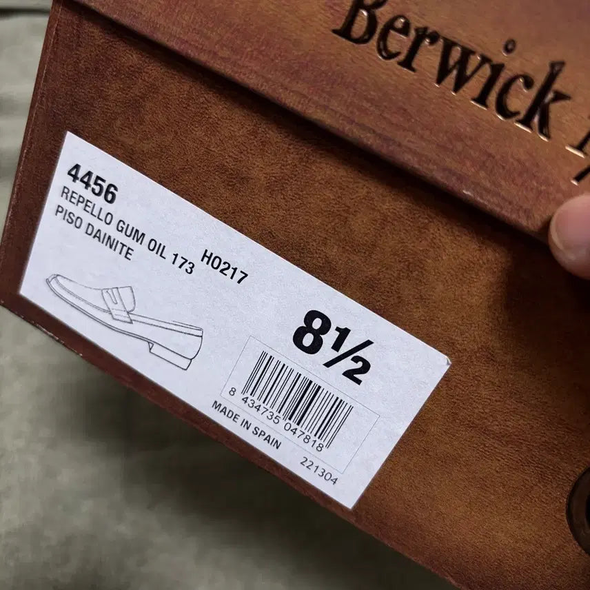 [BUNJANG] Berwick 4456 Suede Loafers Brown UK 8.5 / [UK8.5] 버윅 4456 스웨이드 로퍼 브라운