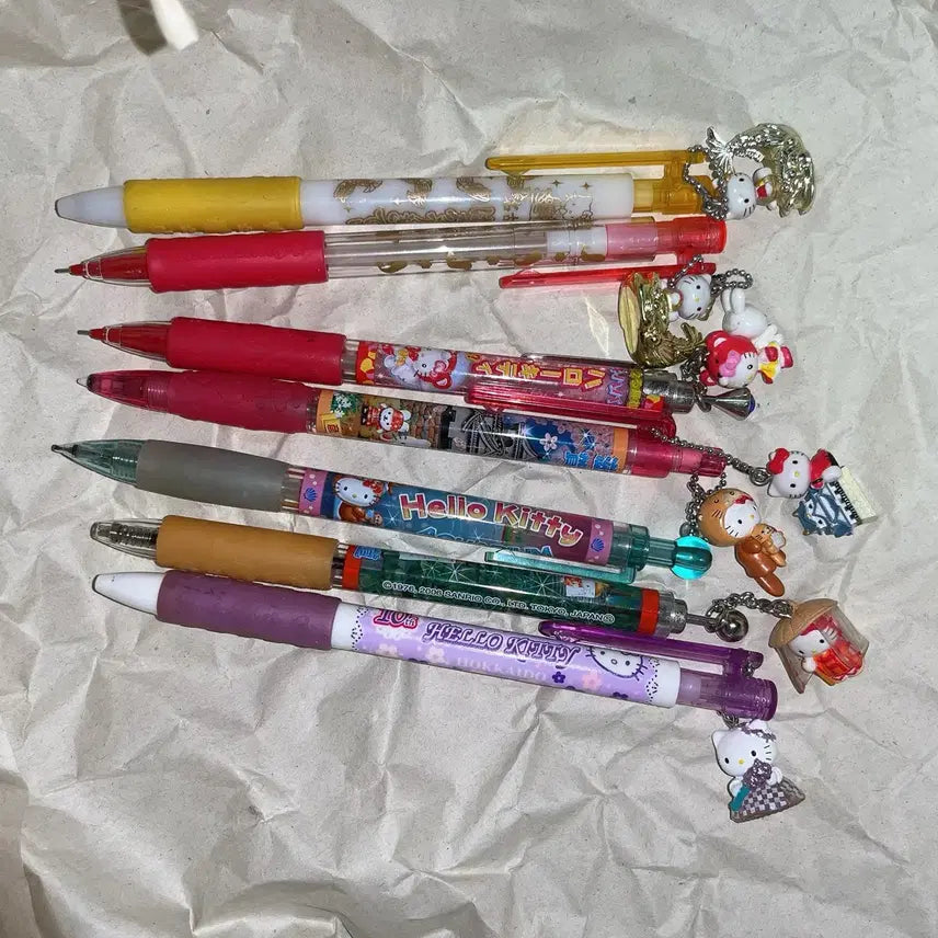 [BUNJANG] Classic Kitty Bundle Set of Pens and Pencils / 일괄)고전키티샤프/볼펜/아키하바라/모에루루/라벤더/볼펜/킽스/키티스트랩