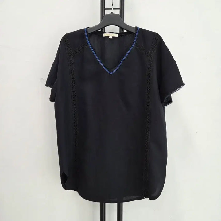 [BUNJANG] MAJE V-neck Short Sleeve Blouse / 정품 마쥬 MAJE 브이넥 반팔 블라우스
