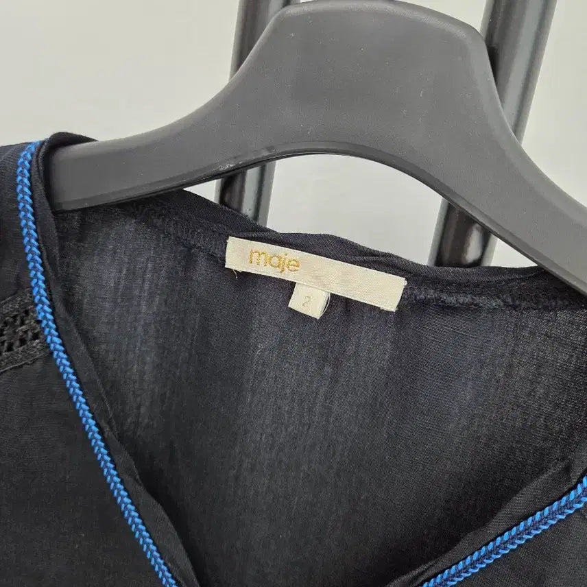 [BUNJANG] MAJE V-neck Short Sleeve Blouse / 정품 마쥬 MAJE 브이넥 반팔 블라우스
