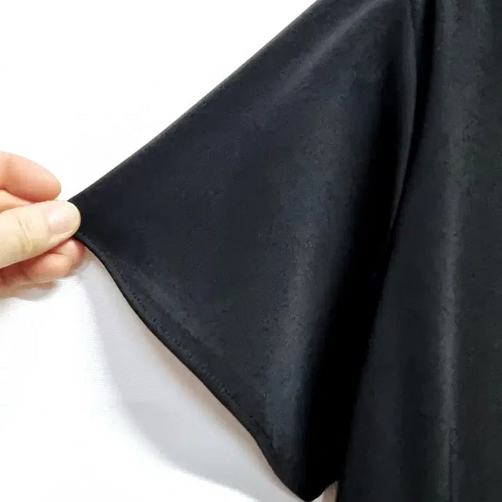 [BUNJANG] Benito Black Short-Sleeve Blouse - Size M / BENITO 블랙 반팔 블라우스 기본 스타일m