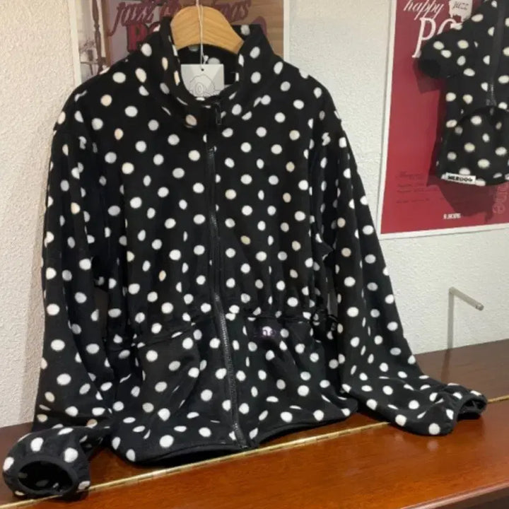 [BUNJANG] Kim A-Hop Black Candy Dot Fleece Jacket / 김아홉 블랙캔디 도트 땡땡이 후리스 플리스 자켓 아우터 집업 모리걸