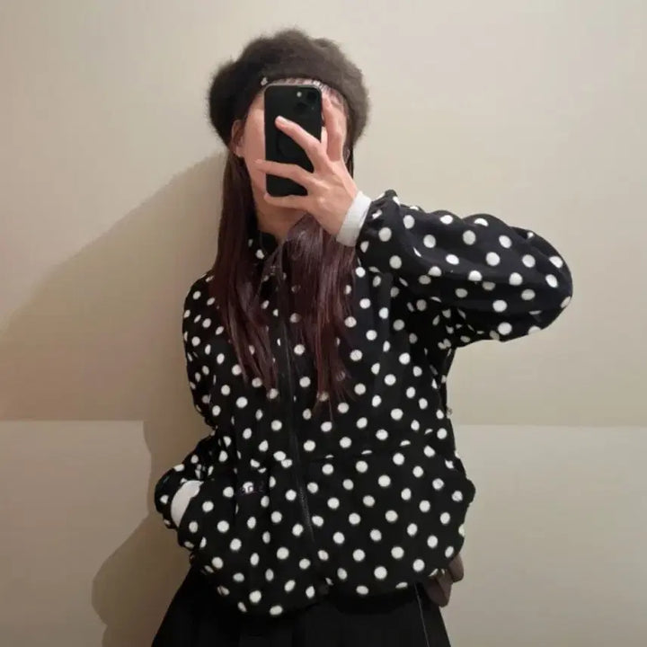[BUNJANG] Kim A-Hop Black Candy Dot Fleece Jacket / 김아홉 블랙캔디 도트 땡땡이 후리스 플리스 자켓 아우터 집업 모리걸