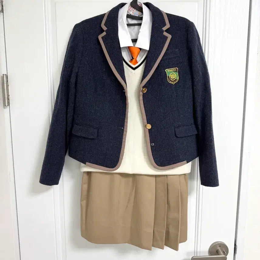 [BUNJANG] Jinryang Middle School Winter Uniform Set / (이쁜교복)진량중 여자 교복 동복