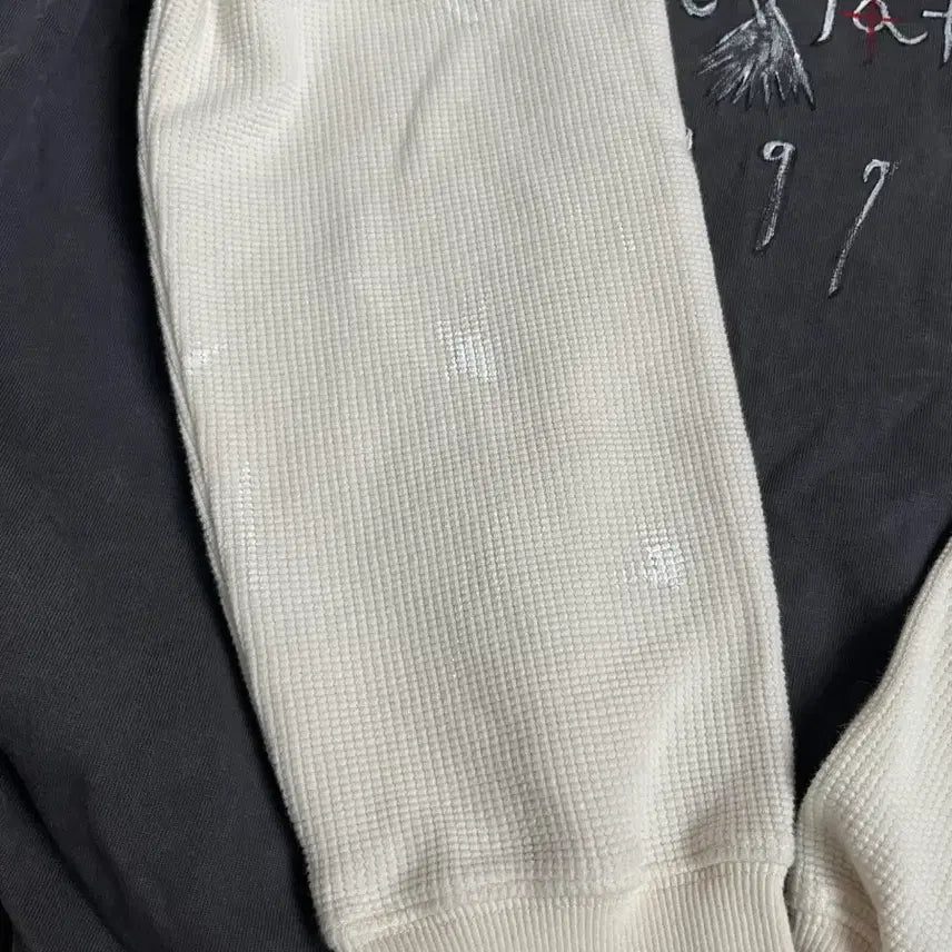 [BUNJANG] Brat Fat Lips Hand-Painted T-shirt / Brat fat lips핸드페인팅 티셔츠