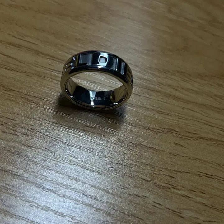 [SOLD OUT] 디젤 Dx1108 스테인리스 스틸 밴드 링 8호