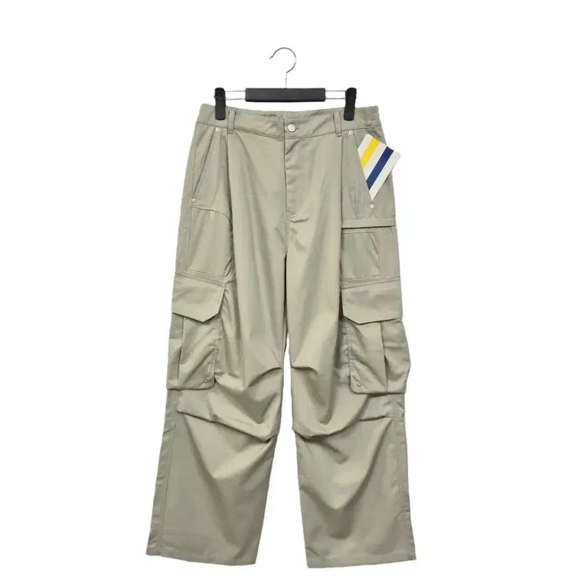 [BUNJANG] KIMUUE Cargo Parachute Pants / 키뮤어 카고 파라슈트 카키베이지 d307