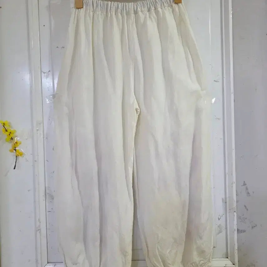 [BUNJANG] Yeoma Linen Embroidered Wide Leg Pants / 여마  린넨 시원한  고급스러운 자수 베기통바지  30까지