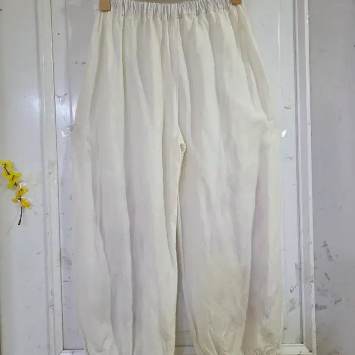 [BUNJANG] Yeoma Linen Embroidered Wide Leg Pants / 여마  린넨 시원한  고급스러운 자수 베기통바지  30까지