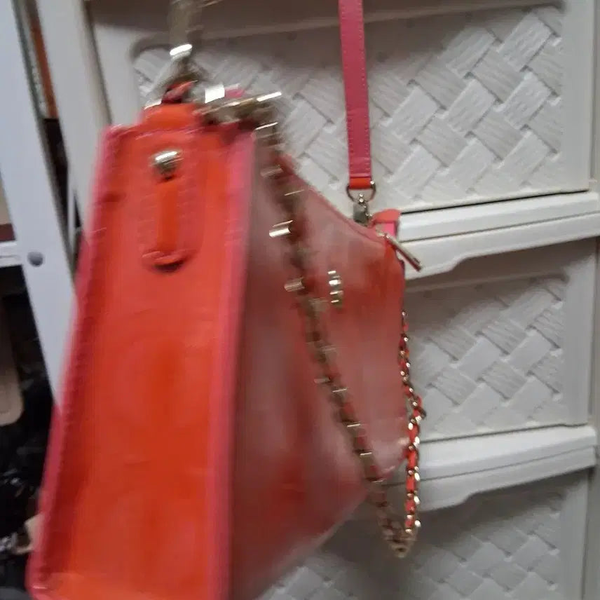 [BUNJANG] Louis Quatorze Orange Chain Crossbody Bag / 루이까또즈 오렌지색 체인 크로스백ㅡ새것