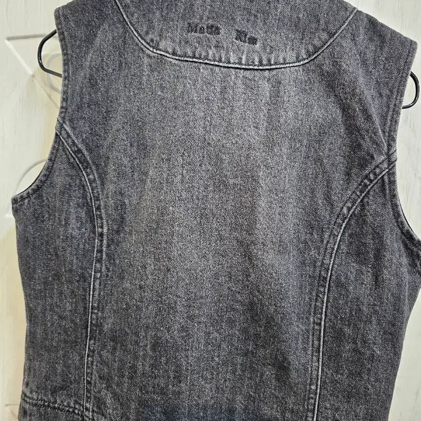 [SOLD OUT] 마뗑킴 워싱집업 데님 베스트 S