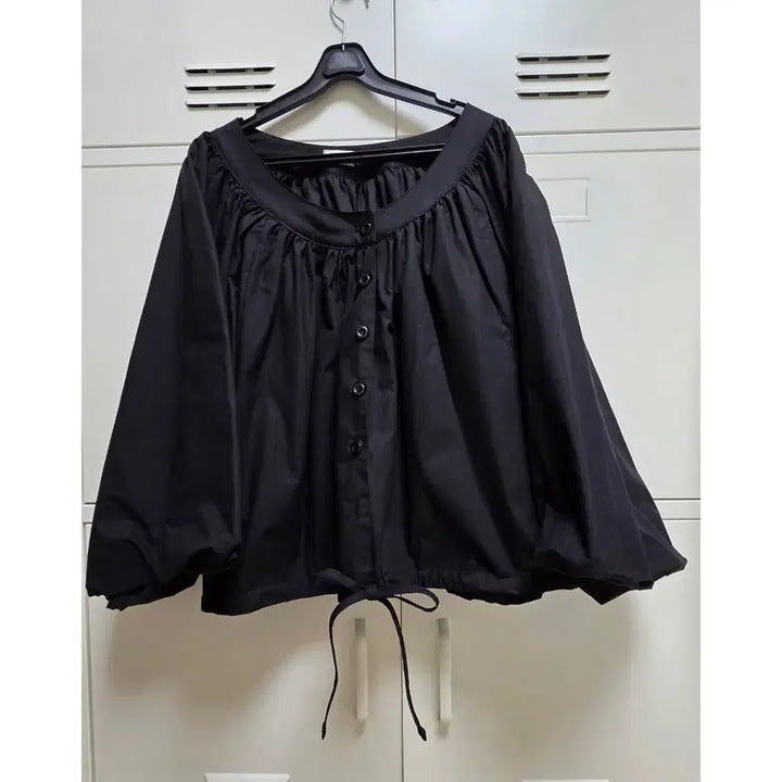 [BUNJANG] Fringe Volume String Blouse - Black / 프린지 볼륨 스트링 블라우스 - 블랙