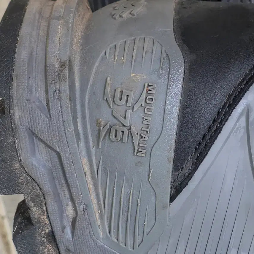 [BUNJANG] Kolon Mountain 576 Hiking Boots 265mm / 코오롱 마운틴576 중등산화 265mm 팝니다