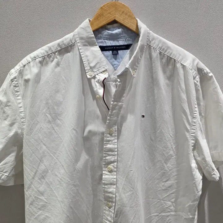 [BUNJANG] Tommy Hilfiger White Short Sleeve Shirt XL / 타미힐피거 화이트 반팔 셔츠 XL