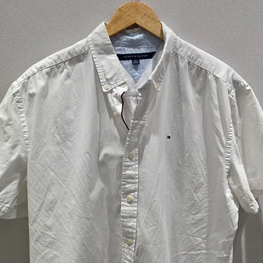 [BUNJANG] Tommy Hilfiger White Short Sleeve Shirt XL / 타미힐피거 화이트 반팔 셔츠 XL