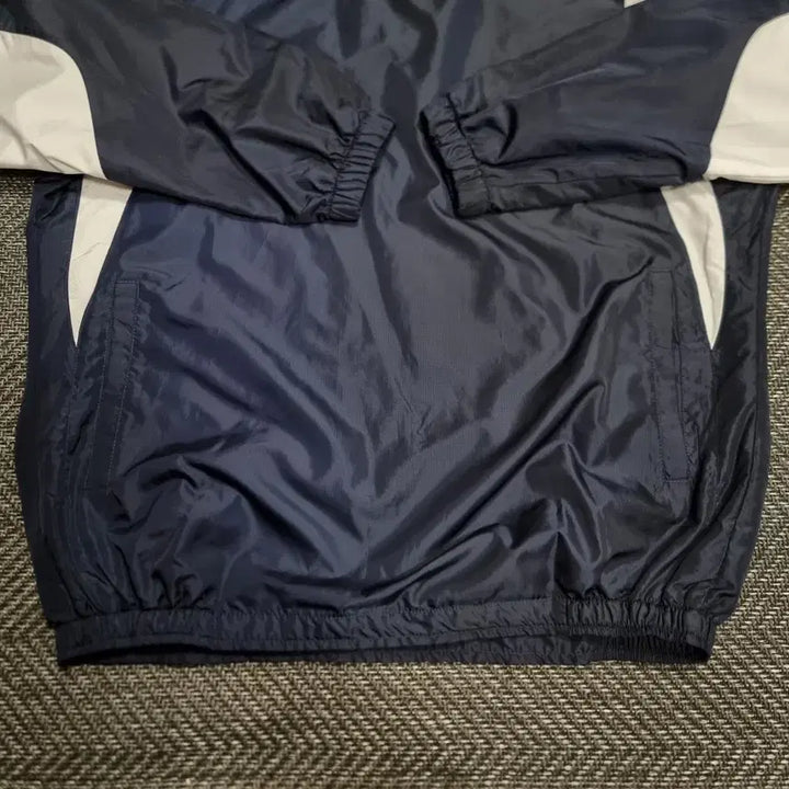 [BUNJANG] Mizuno Navy Windbreaker Jacket / 미즈노 네이비 바람막이 웜업