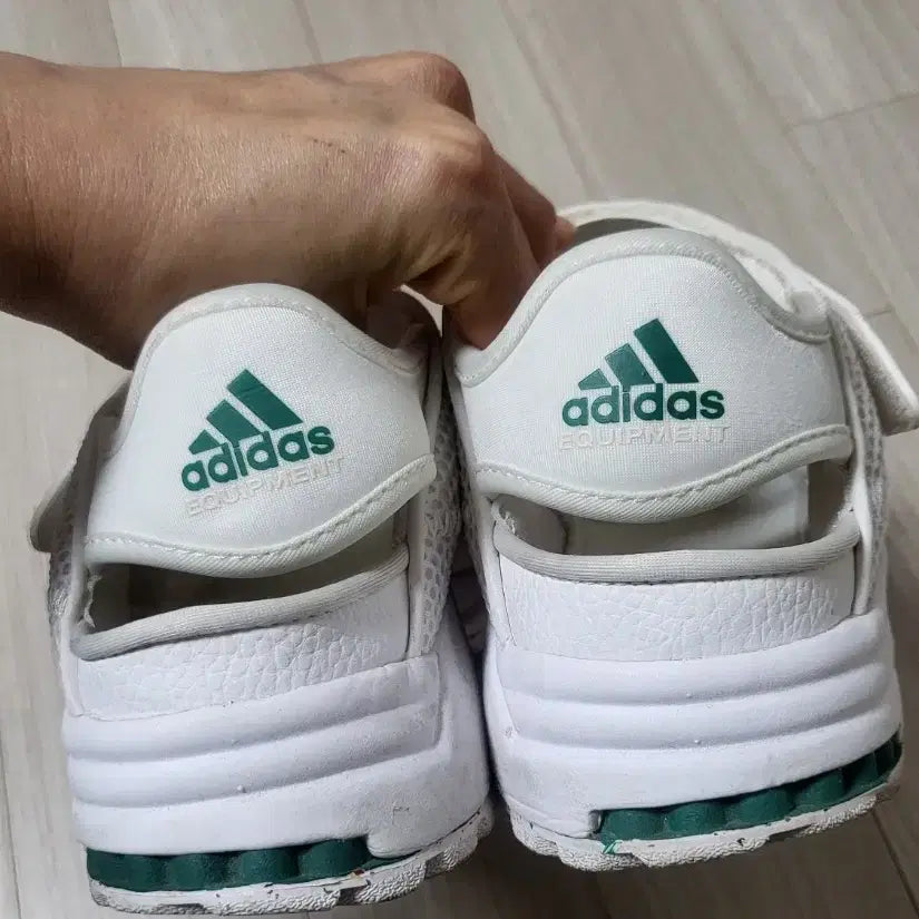 [SOLD OUT] 아디다스 이큅먼트 93 샌들 클라우드 화이트 265
