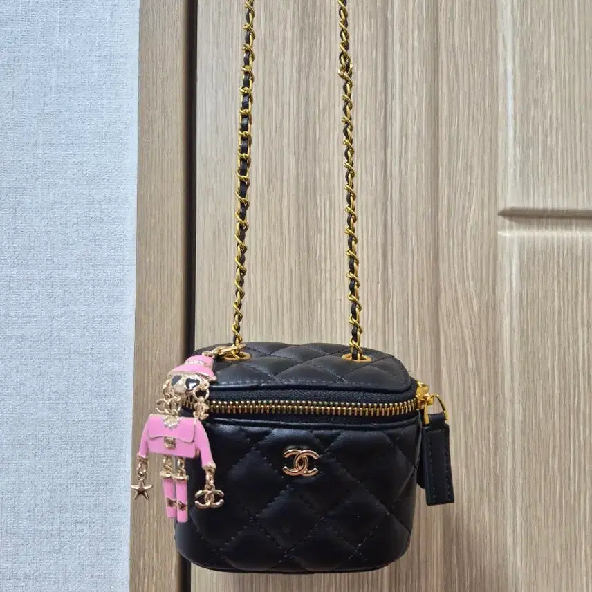 [BUNJANG] Black Quilted Chain Mini Bag / 블랙 퀼팅 체인 미니백
