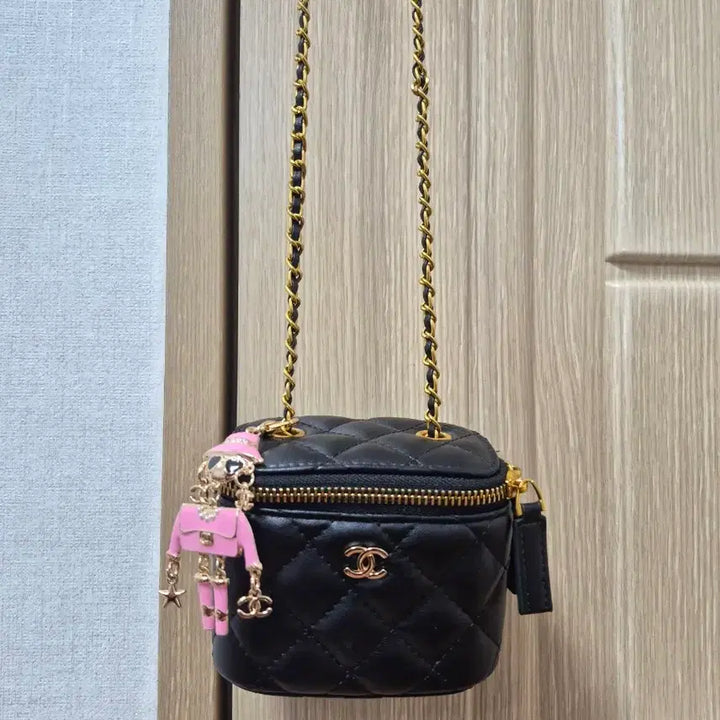 [BUNJANG] Black Quilted Chain Mini Bag / 블랙 퀼팅 체인 미니백
