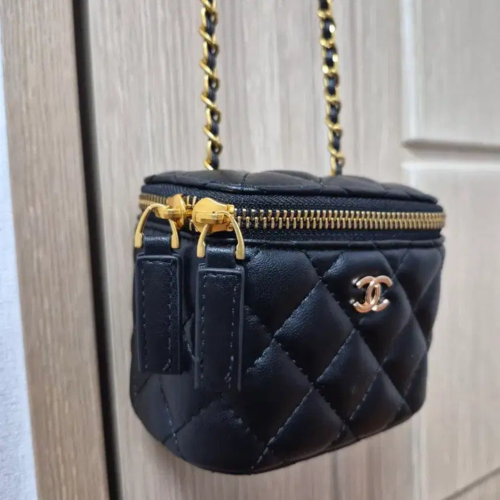 [BUNJANG] Black Quilted Chain Mini Bag / 블랙 퀼팅 체인 미니백