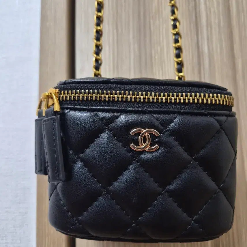 [BUNJANG] Black Quilted Chain Mini Bag / 블랙 퀼팅 체인 미니백