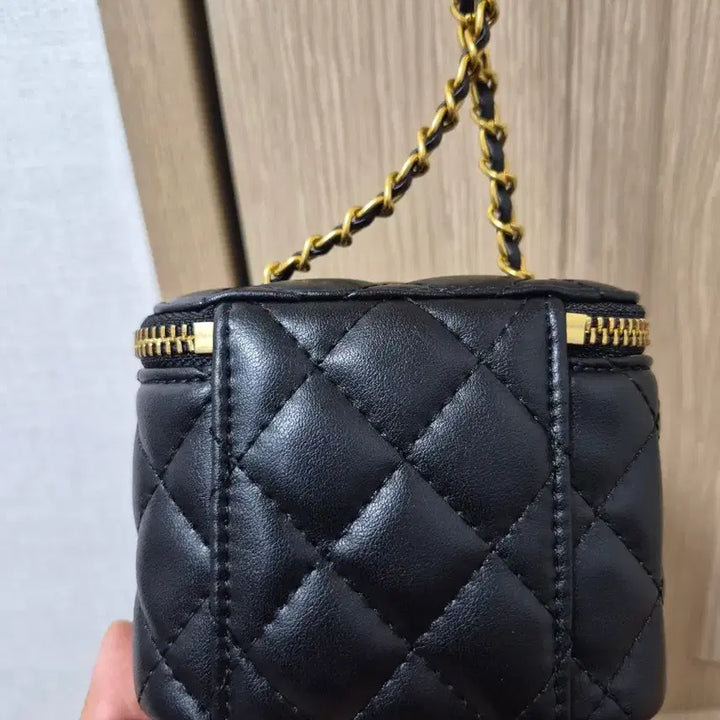 [BUNJANG] Black Quilted Chain Mini Bag / 블랙 퀼팅 체인 미니백