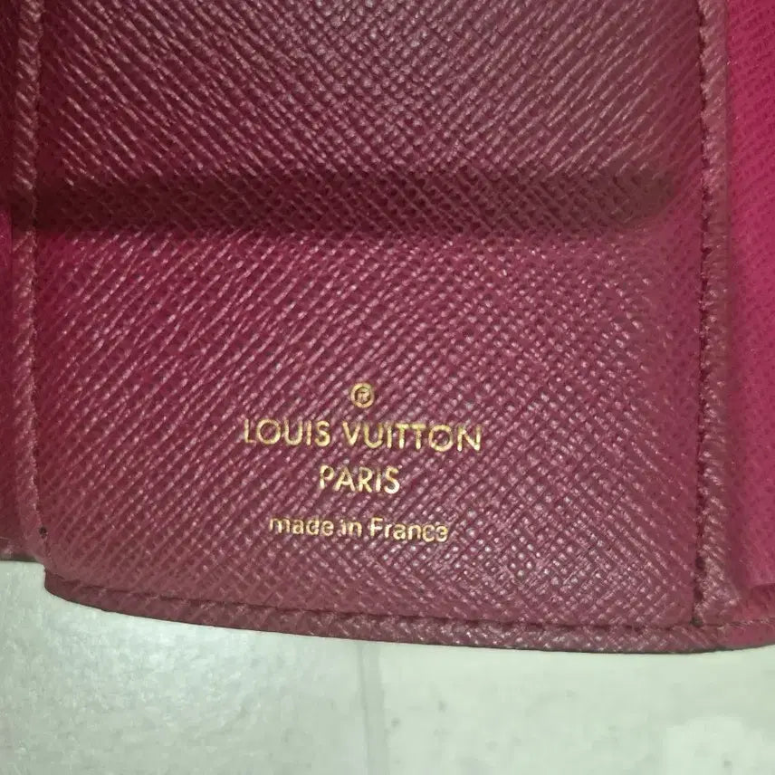 [BUNJANG] Louis Vuitton Victorine Wallet Fuchsia / 루이비통 빅토린 월릿 푸시아 컬러 풀박스 판매합니다