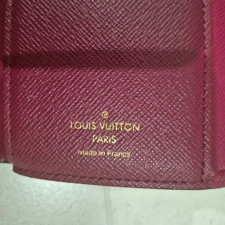 [BUNJANG] Louis Vuitton Victorine Wallet Fuchsia / 루이비통 빅토린 월릿 푸시아 컬러 풀박스 판매합니다