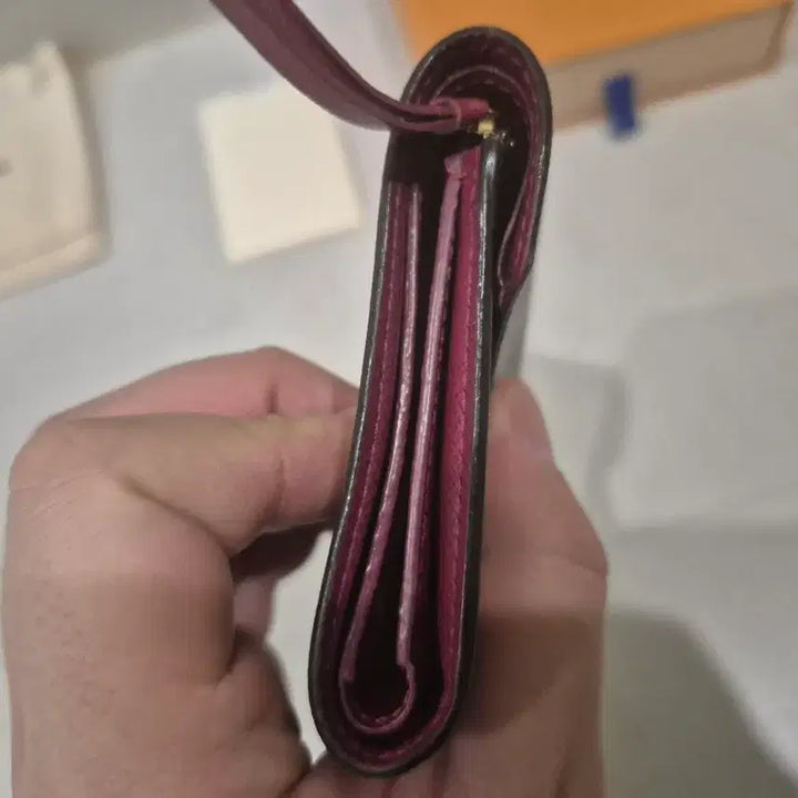 [BUNJANG] Louis Vuitton Victorine Wallet Fuchsia / 루이비통 빅토린 월릿 푸시아 컬러 풀박스 판매합니다