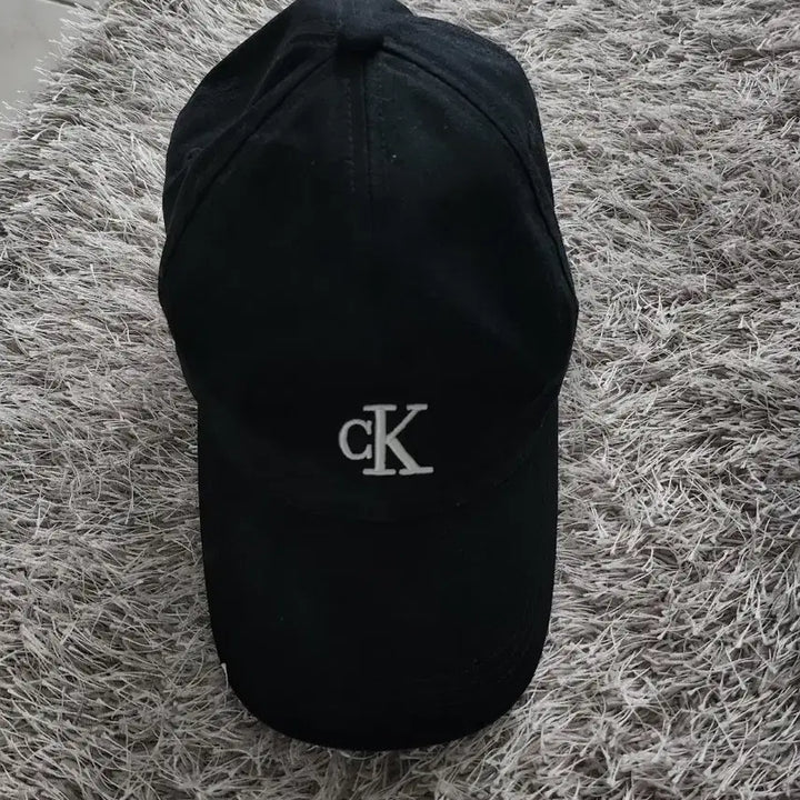 [BUNJANG] Calvin Klein CK Black Ball Cap / 캘빈클라인 CK 블랙 볼캡